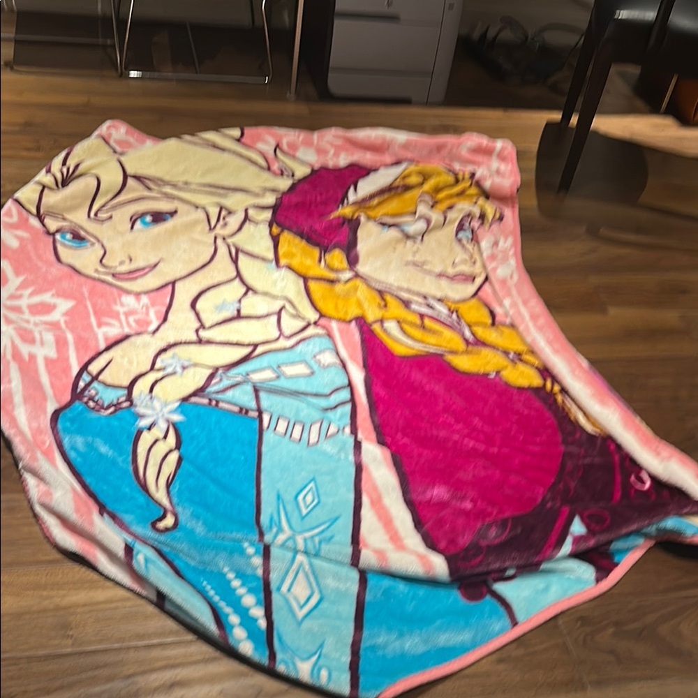 Frozen Character Blanket with Pink and Blue Design